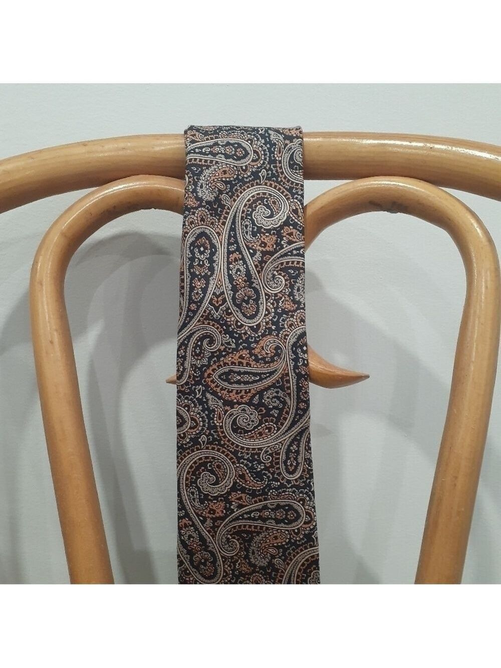 Vintage FRAME Paisley Silk Tie - Picture 3 of 8
